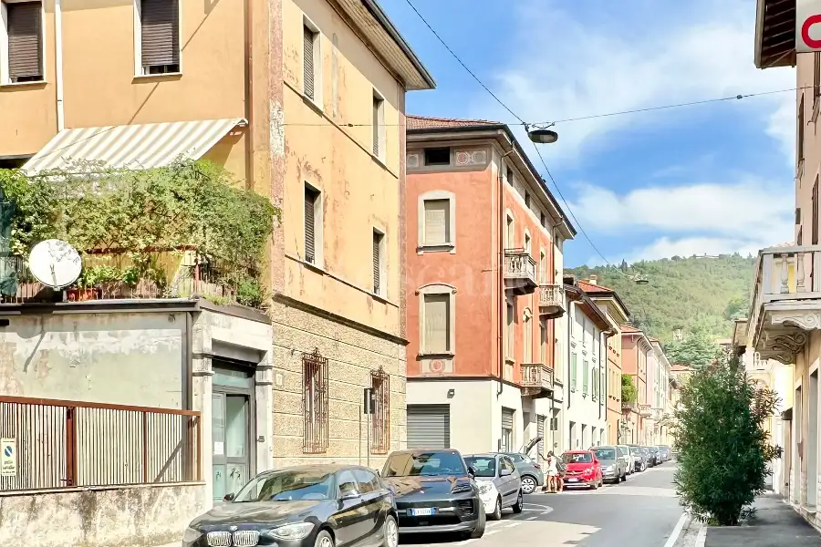Negozio in vendita di 30 mq a €55.000 (rif. 33/2026)