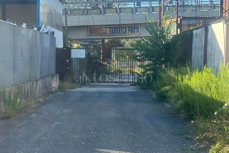 Capannone in vendita di 1.300 mq a €1.049.000 (rif. 23/2026)