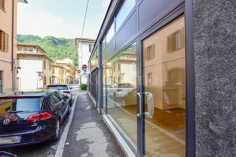 Negozio in affitto di 26 mq a €850 (rif. 9/2026)