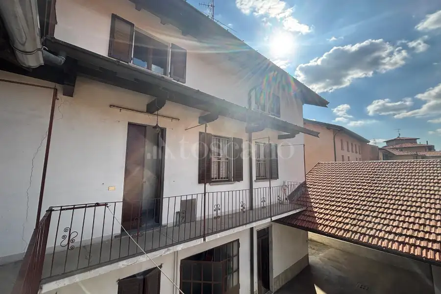 Casa Indipendente in vendita di 284 mq a €220.000 (rif. 19/2025)