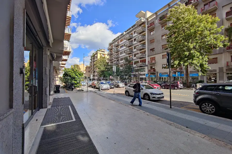 Negozio in vendita di 320 mq a €210.000 (rif. 50/2025)