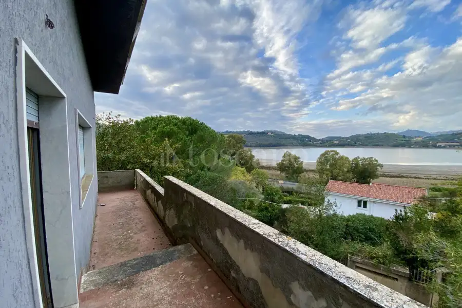 Villa in vendita di 412 mq a €199.000 (rif. 110/2024)