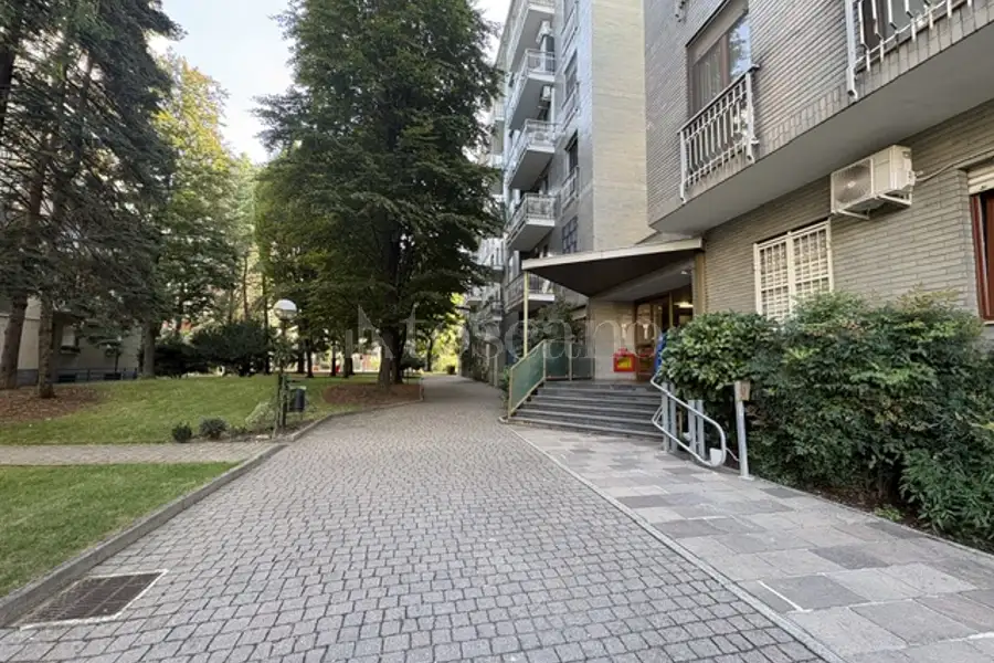 Stanza in affitto di 15 mq a €620 (rif. 30/2026)