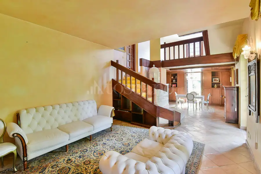 Villa in vendita di 320 mq a €630.000 (rif. 53/2026)