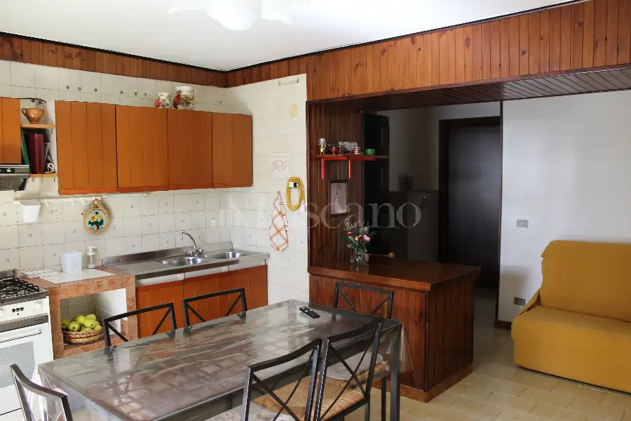 Casa Indipendente in vendita di 212 mq a €210.000 (rif. 15/2026)