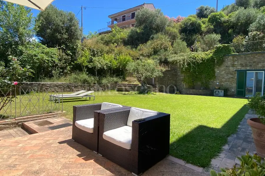 Casa in vendita di 120 mq a €350.000 (rif. 10/2024)
