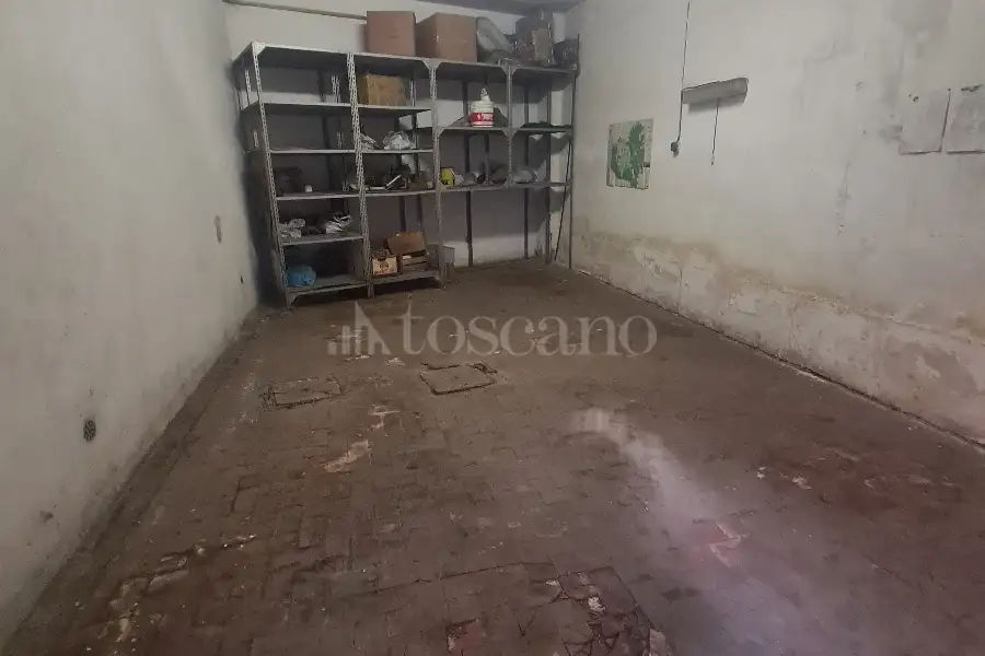 Box in vendita di 32 mq a €25.000 (rif. 50/2025)