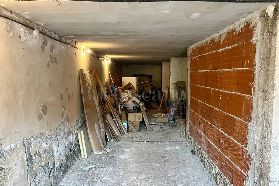Magazzino in vendita di 90 mq a €49.000 (rif. 143/2026)