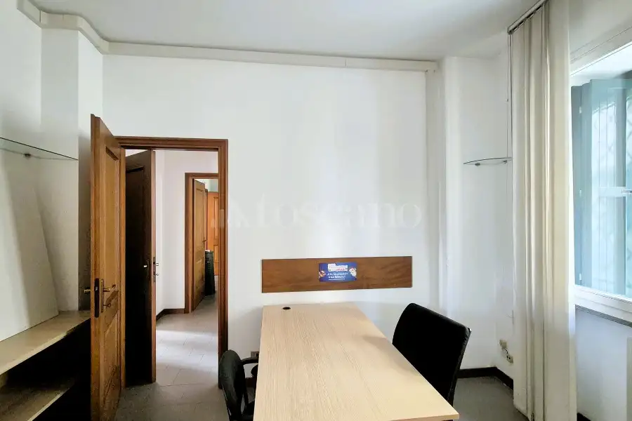 Ufficio in affitto di 90 mq a €950 (rif. 54/2026)