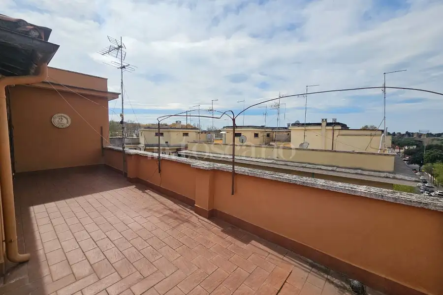 Attico in vendita di 181 mq a €1.085.000 (rif. 17/2026)