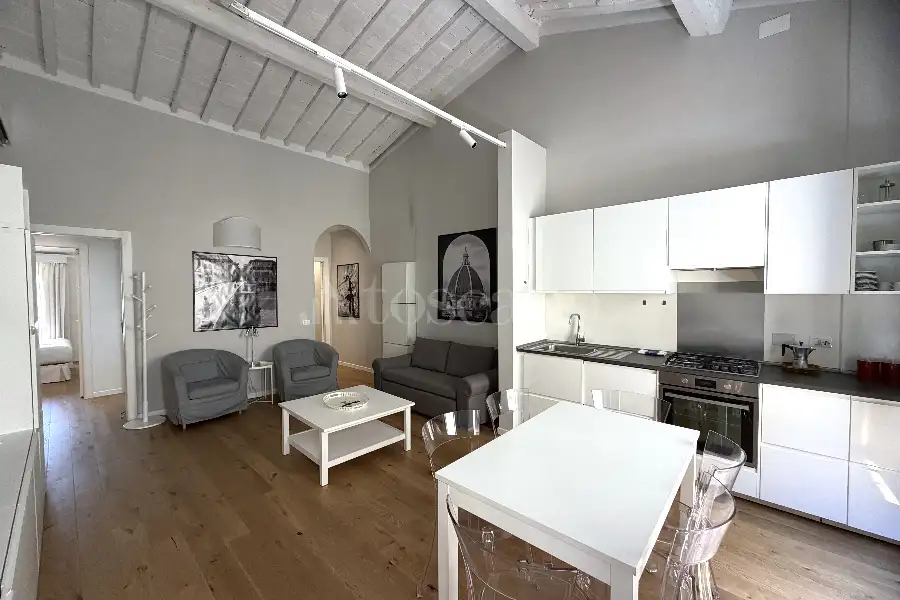 Casa in vendita di 95 mq a €570.000 (rif. 33/2026)