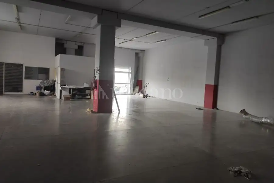 Capannone in affitto di 300 mq a €1.500 (rif. 24/2026)
