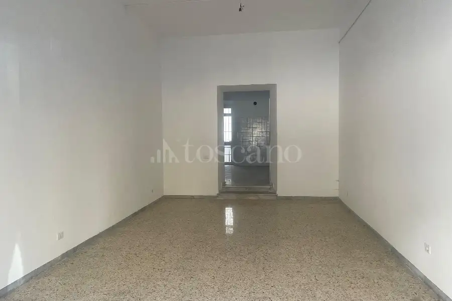 Negozio in vendita di 78 mq a €168.000 (rif. 6/2026)