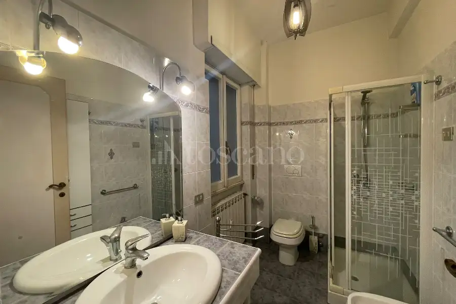 Casa in vendita di 210 mq a €820.000 (rif. 21/2026)