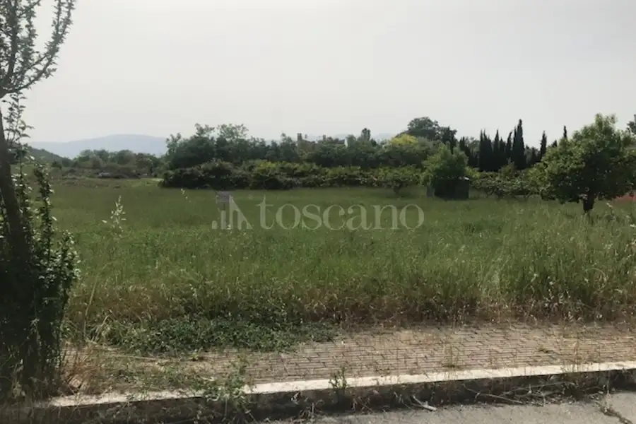 Edificabile Residenziali in vendita di 2.528 mq a €170.000 (rif. 34/2024)