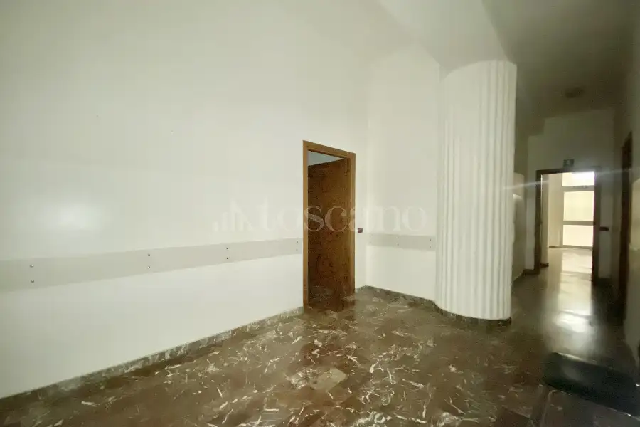 Negozio in vendita di 95 mq a €64.000 (rif. 26/2026)