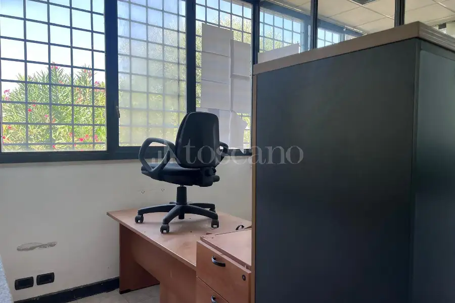 Ufficio in affitto di 130 mq a €3.000 (rif. 20/2026)
