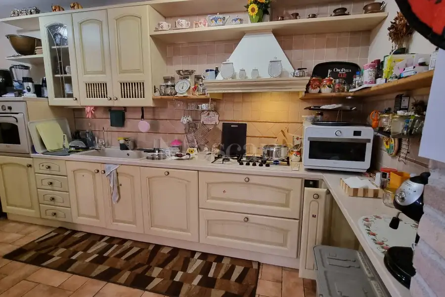 Villa in vendita di 240 mq a €450.000 (rif. 17/2026)