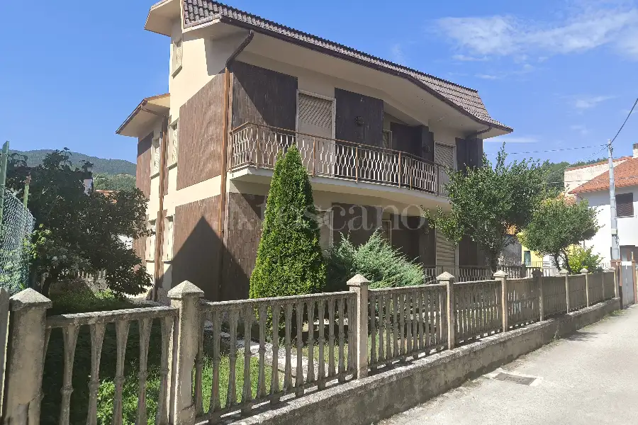 Villa in vendita di 250 mq a €115.000 (rif. 53/2025)