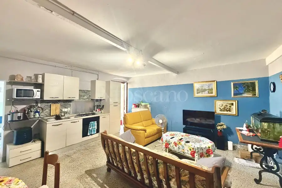 Palazzo in vendita di 1.035 mq a €1.850.000 (rif. 24/2026)