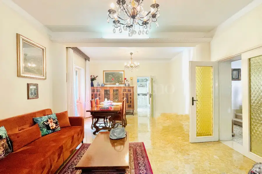 Villa in vendita di 300 mq a €650.000 (rif. 73/2025)