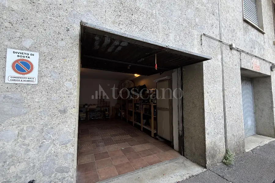 Box in vendita di 17 mq a €43.000 (rif. 42/2026)