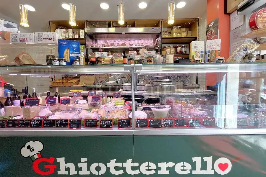 Negozio in vendita di 32 mq a €59.000 (rif. 32/2025)