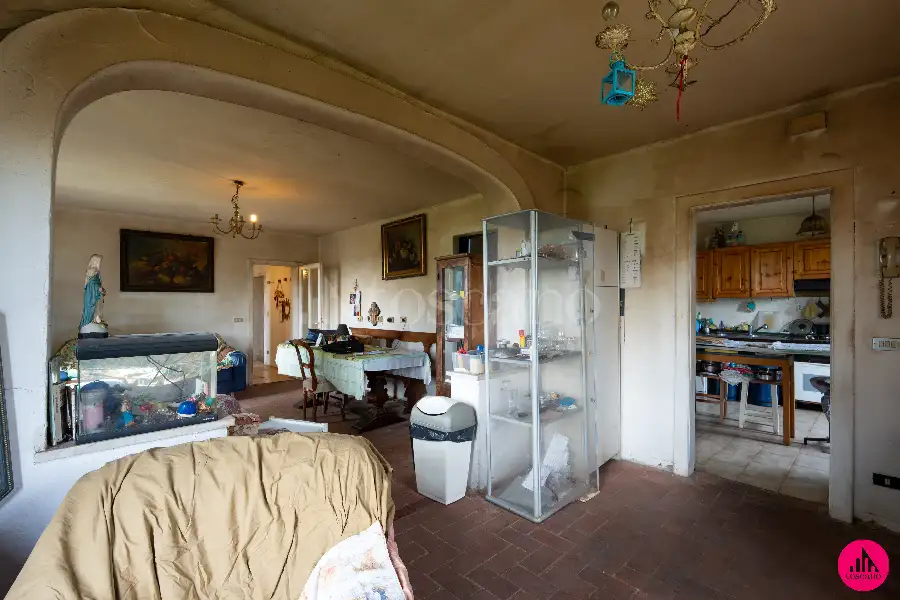 Casale in vendita di 375 mq a €180.000 (rif. 21/2026)