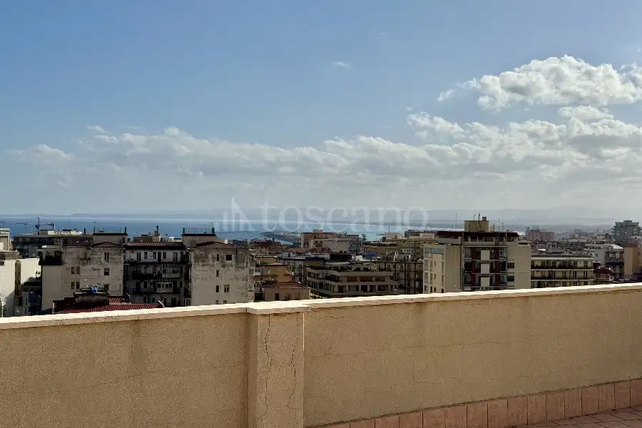 Attico in vendita di 296 mq a €770.000 (rif. 37/2026)