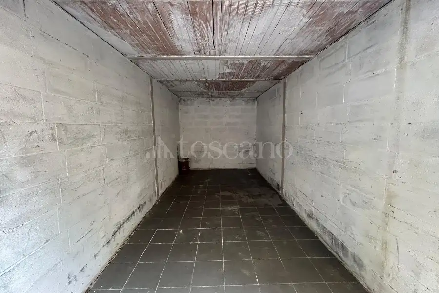 Box in vendita di 12 mq a €21.000 (rif. 37/2026)