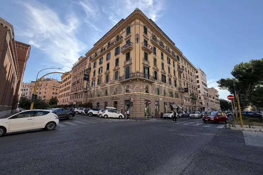 Casa in affitto di 90 mq a €1.650 (rif. 27/2026)