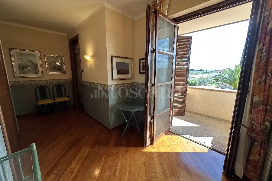 Casale in vendita di 747 mq a €790.000 (rif. 11/2026)