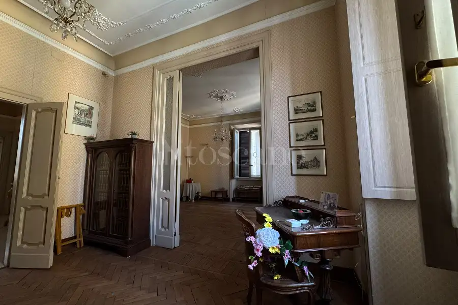 Casa in vendita di 215 mq a €1.280.000 (rif. 34/2026)