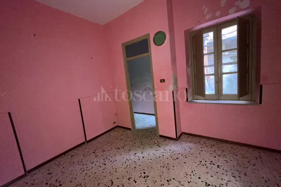 Casa in vendita di 75 mq a €35.000 (rif. 121/2025)
