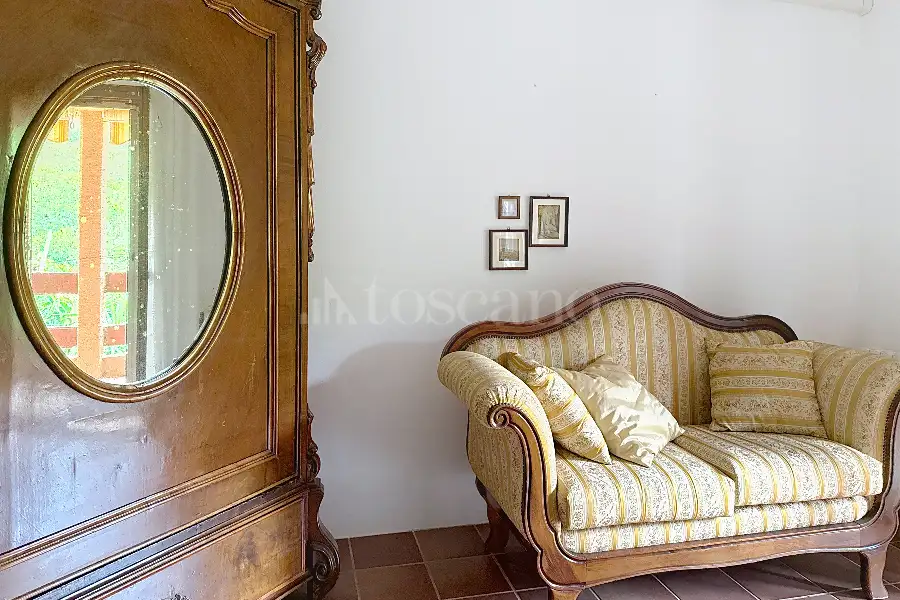 Villino a Schiera in vendita di 350 mq a €235.000 (rif. 96/2025)