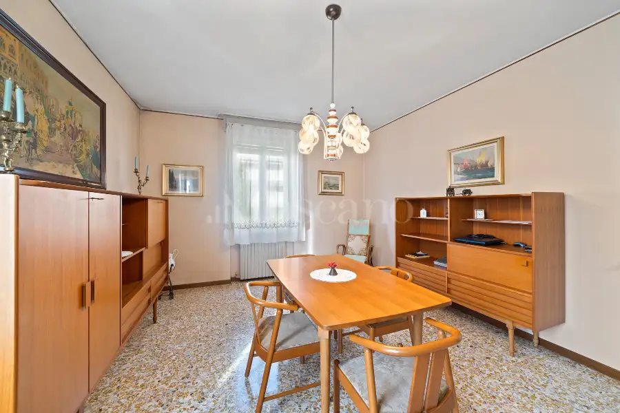 Villa in vendita di 350 mq a €880.000 (rif. 25/2025)