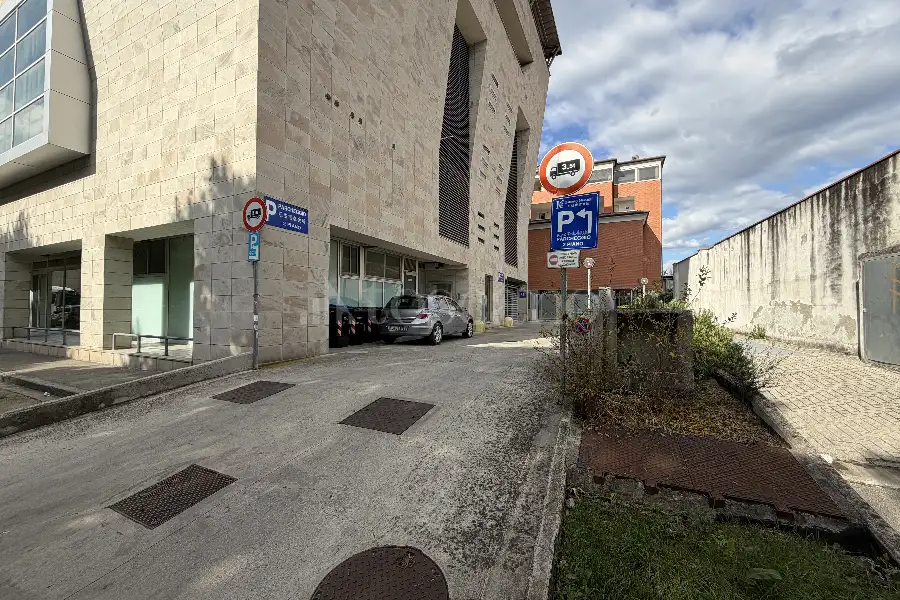 Posto Auto in vendita di 18 mq a €17.000 (rif. 45/2026)