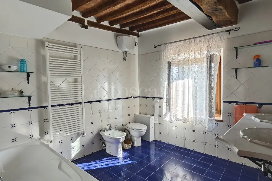 Casale in vendita di 190 mq a €495.000 (rif. 33/2025)
