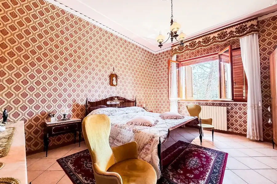 Villa Bifamiliare in vendita di 273 mq a €420.000 (rif. 37/2026)