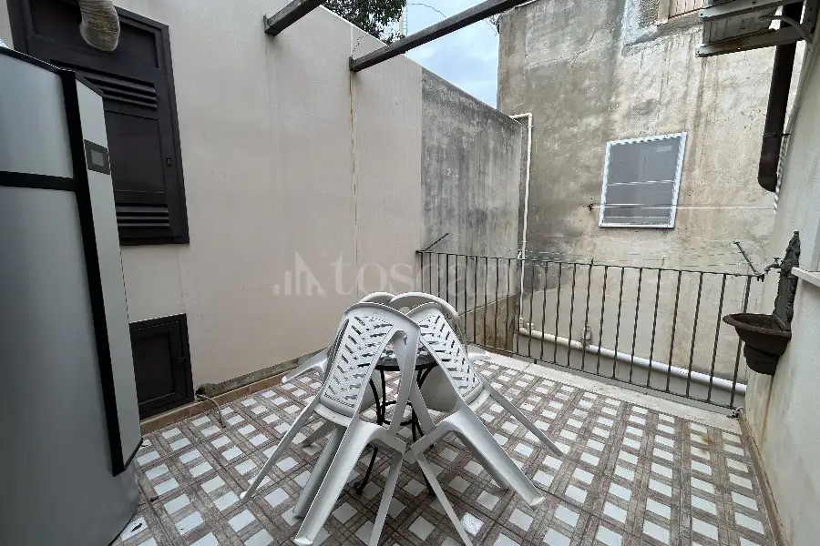 Palazzo in vendita di 400 mq a €445.000 (rif. 15/2025)
