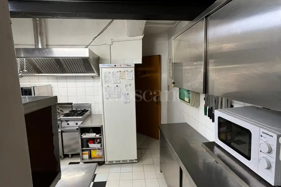 Attività Commerciale in vendita di 150 mq a €690.000 (rif. 5/2026)