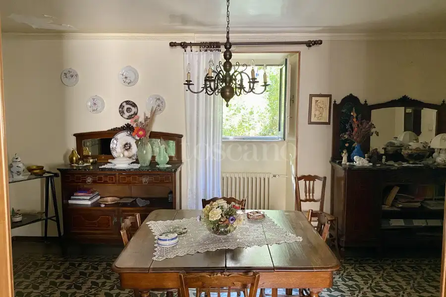 Casa in vendita di 220 mq a €89.000 (rif. 77/2024)