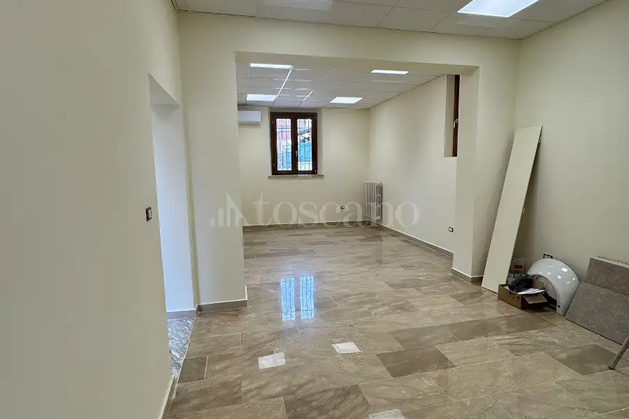 Negozio in affitto di 100 mq a €1.000 (rif. 22/2026)