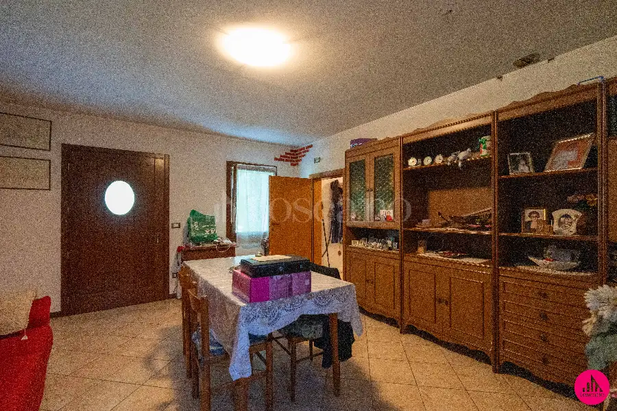 Casa Indipendente in vendita di 360 mq a €320.000 (rif. 128/2026)