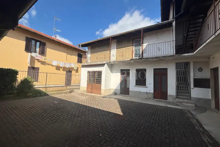 Casa Indipendente in vendita di 284 mq a €268.000 (rif. 19/2025)