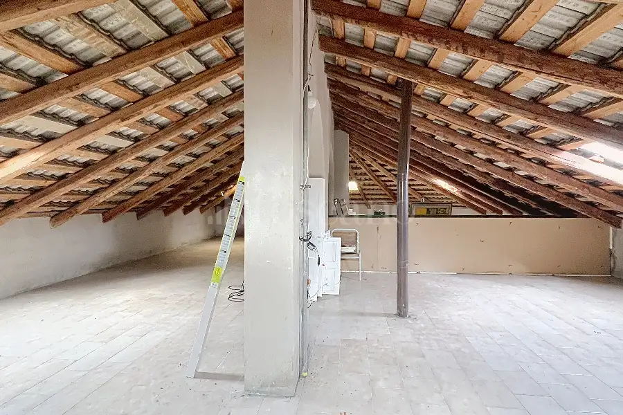 Casa Indipendente in vendita di 300 mq a €330.000 (rif. 24/2026)