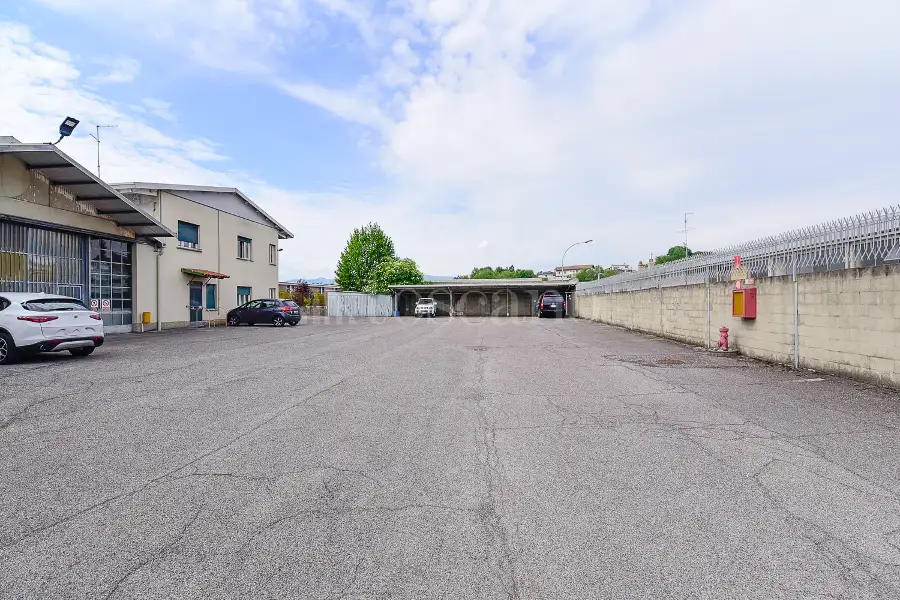 Edificabile Residenziali in vendita di 4.300 mq a €1.700.000 (rif. 32/2026)