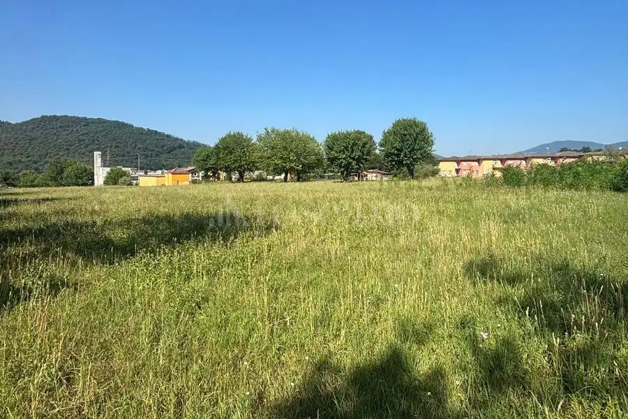 Agricolo in vendita di 3.730 mq a €60.000 (rif. 17/2026)