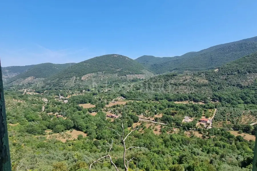 Casale in vendita di 660 mq a €95.000 (rif. 22/2025)