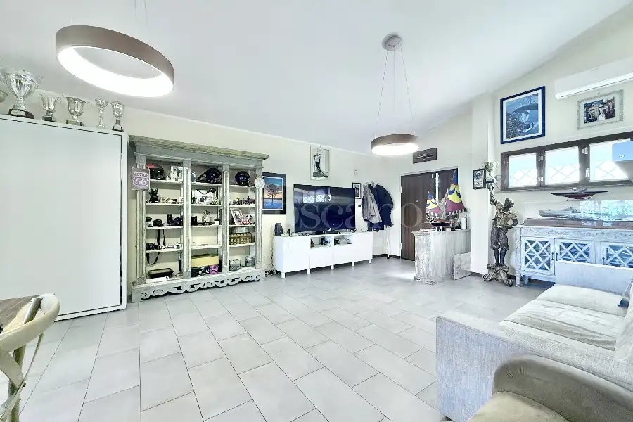 Villa in vendita di 260 mq a €539.000 (rif. 17/2026)
